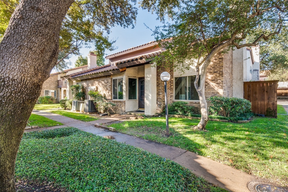 14151 Montfort Dr unit 271, Dallas, TX 75254 - photo 1