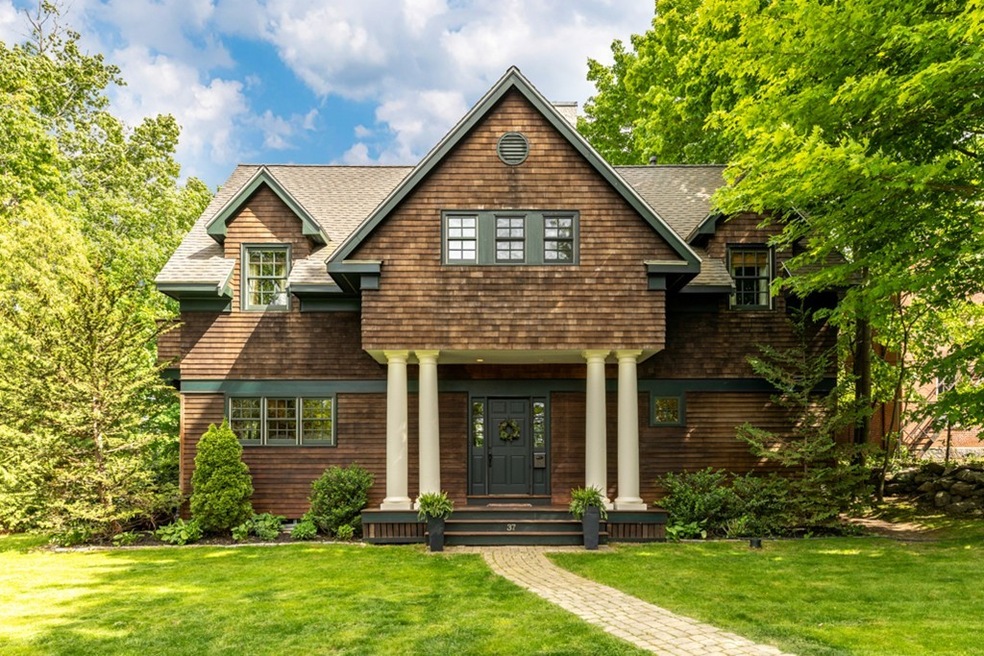 37 Walnut St, Milton, MA 02186 - photo 1