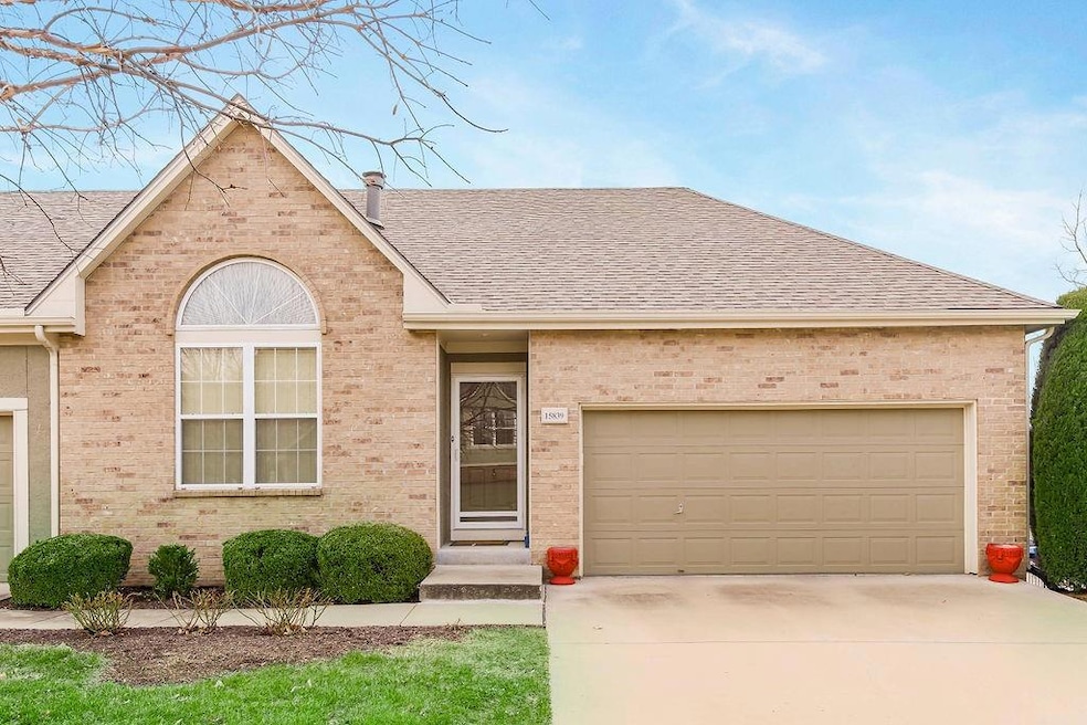 15839 W 62nd St, Shawnee, KS 66217 - photo 1