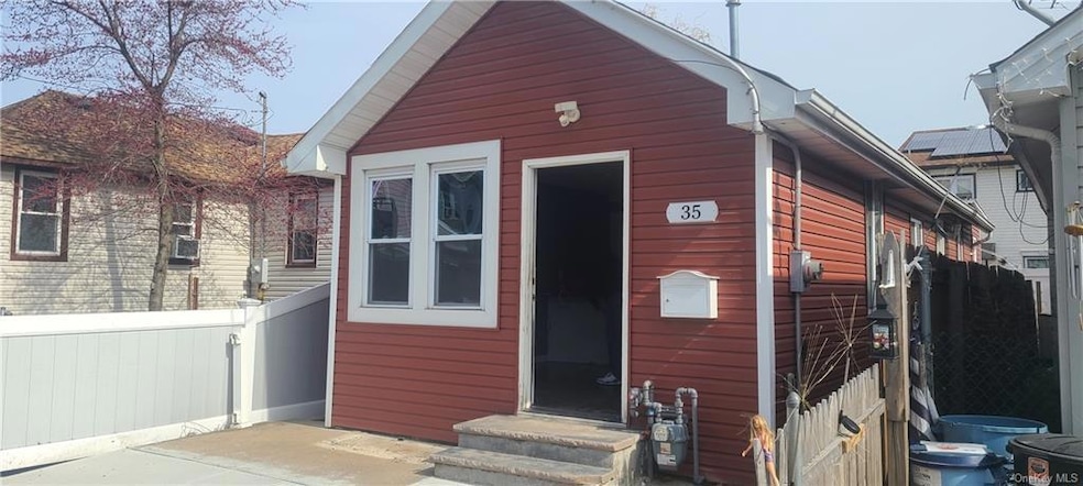 Pending $300,000 • Co-Listing Agent