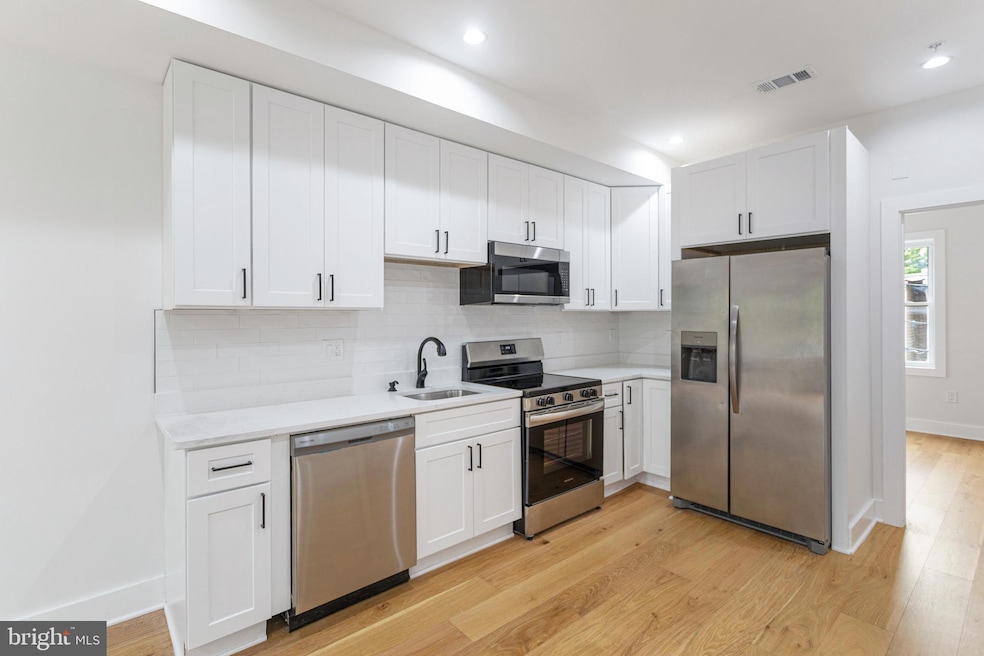 1107 Queen St NE unit 4, Washington, DC 20002 - photo 1