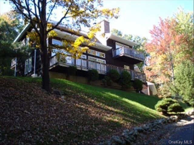 459 Enterprise Rd, Rhinebeck, NY 12572 - photo 1