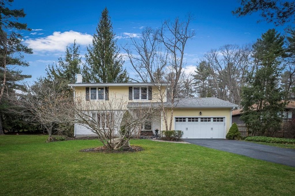 10 Timothy Dr, Andover, MA 01810 - photo 1