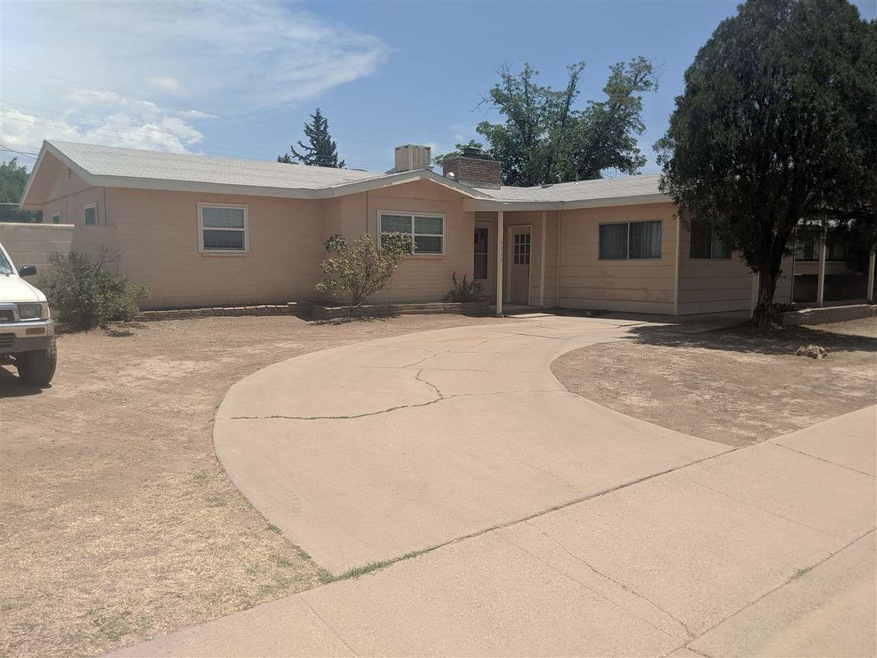 1115 Uranus Dr, Alamogordo, NM 88310 - photo 1