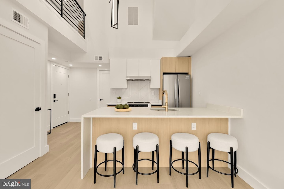 3923 14th St NW unit 5, Washington, DC 20011 - photo 1