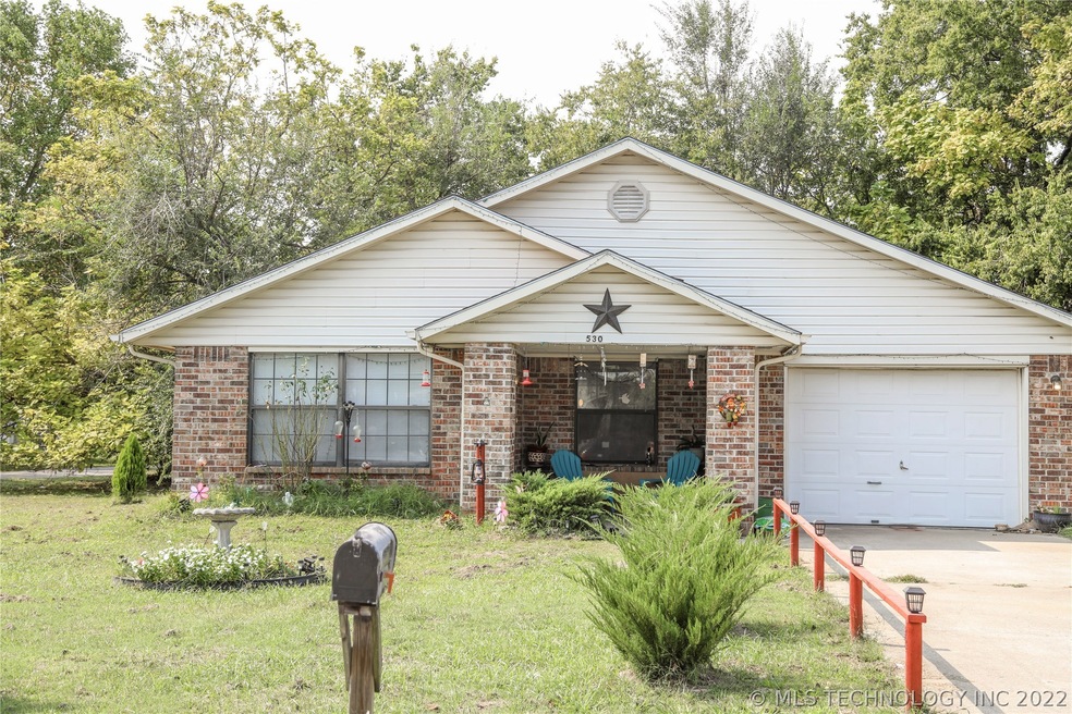 530 S Taft Ave, Okmulgee, OK 74447 - photo 1