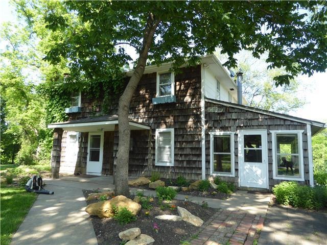 9921 W 71st St, Shawnee, KS 66203 - photo 1