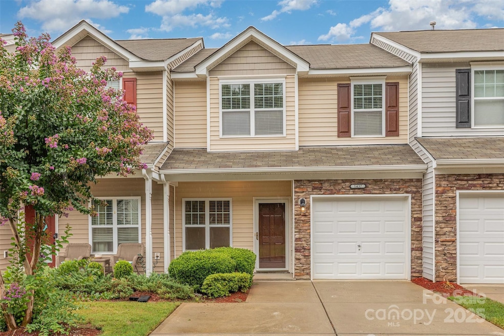 1437 Harpers Inlet Dr, Clover, SC 29710 - photo 1