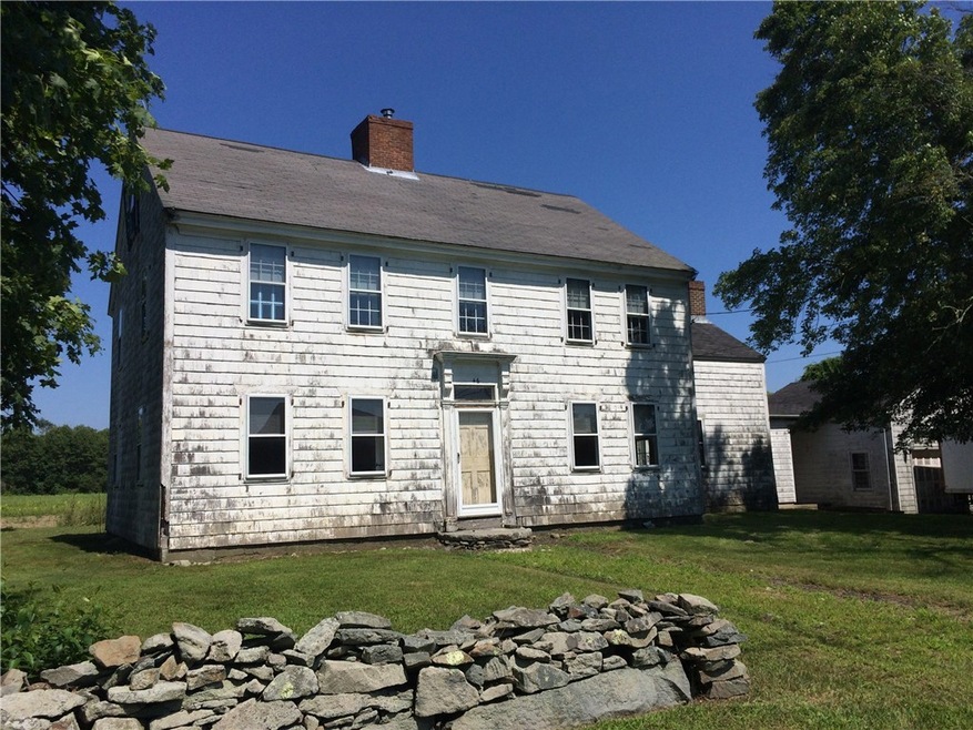 Classic historic New England Colonial