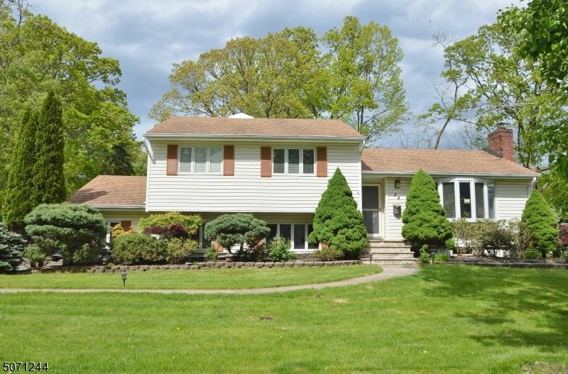 34 Friar Rd, Morris Plains, NJ 07950 - photo 1