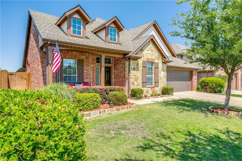 Great curb appeal!