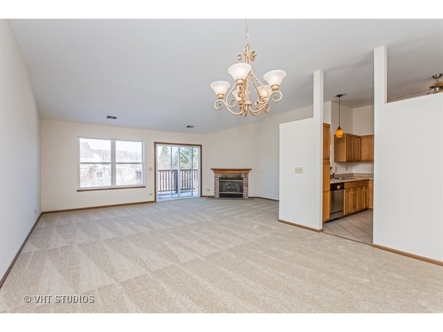 4 Cloverdale Ct unit 4055, Algonquin, IL 60102 - photo 1