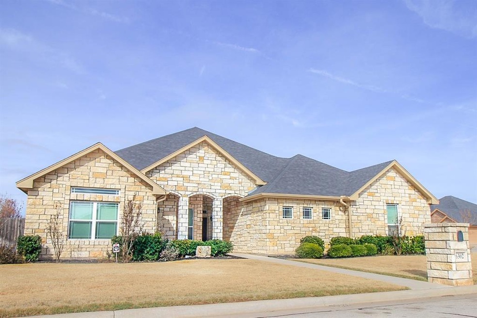 6302 Milestone Dr, Abilene, TX 79606 - photo 1