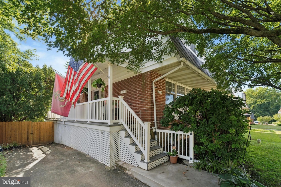 720 Swarthmorewood Ln, Swarthmore, PA 19081 - photo 1