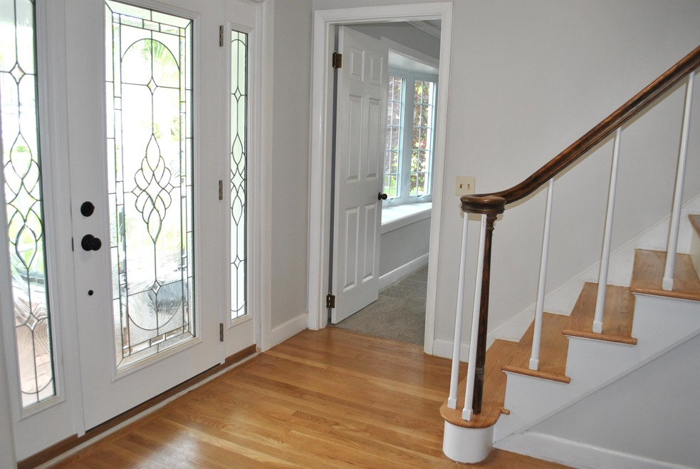 33 Raymond St, Nashua, NH 03064 - photo 1