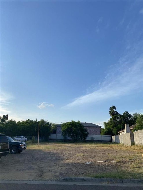 506 E Lane St, Laredo, TX 78040 - photo 1