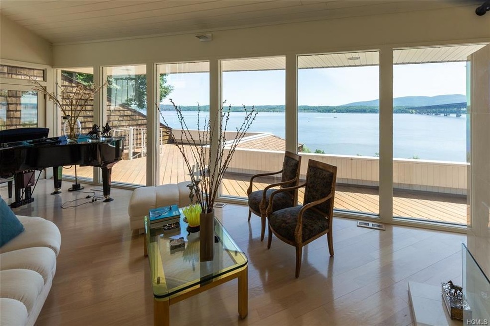 28 Grandview Dr, Newburgh, NY 12550 - photo 1