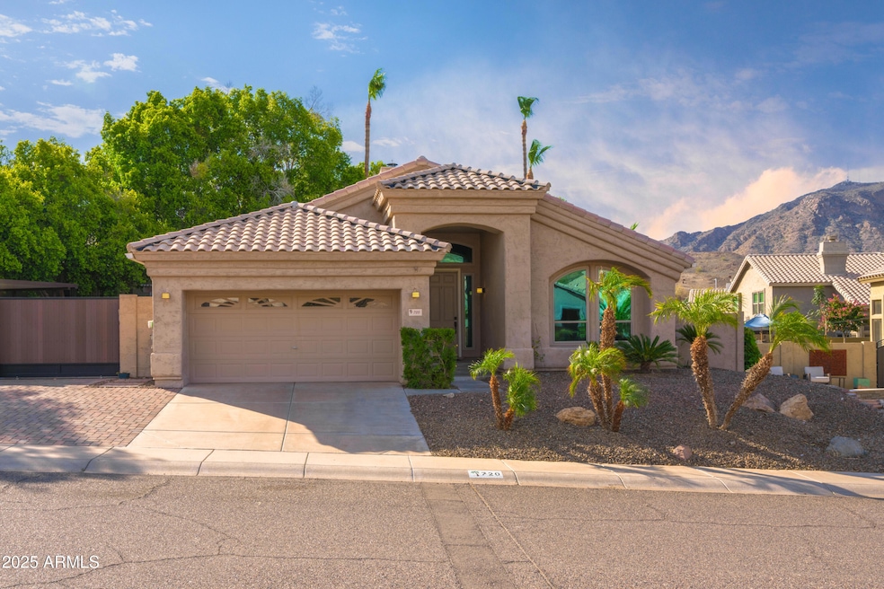 For Sale $725,000 • Co-Listing Agent