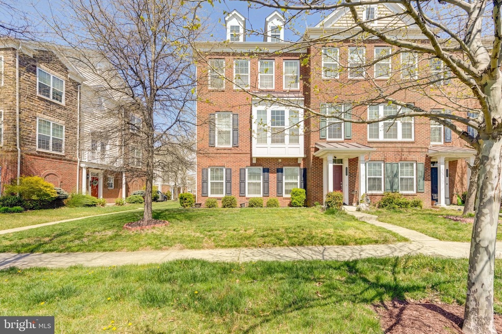 43535 Wheadon Terrace N, Chantilly, VA 20152 - photo 1