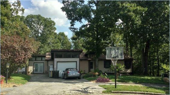 900 Johnson Court (front)