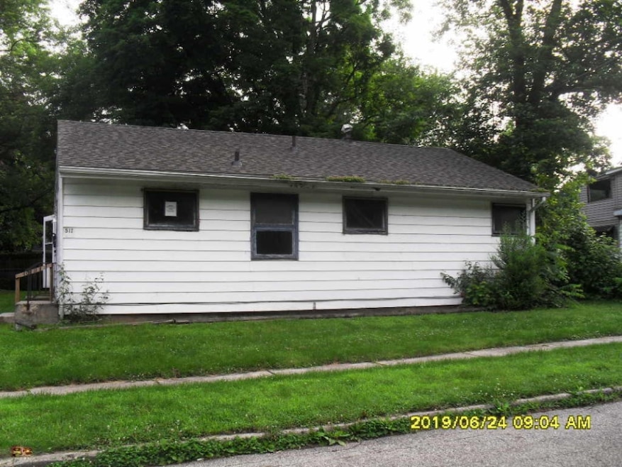 517 Maple St, Niles, MI 49120 - photo 1