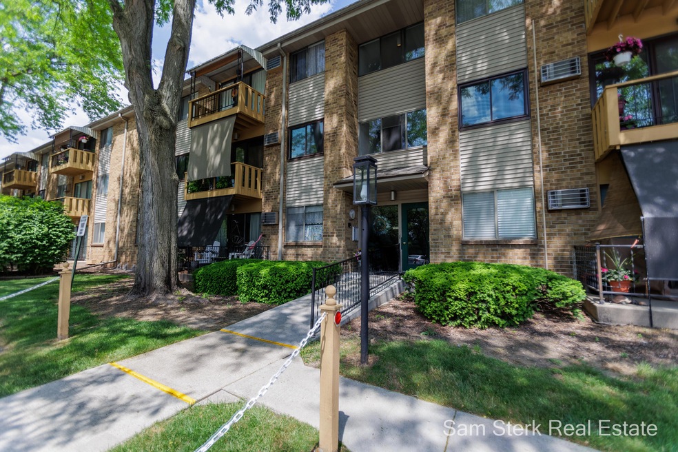 2433 Byron Center Ave SW-27