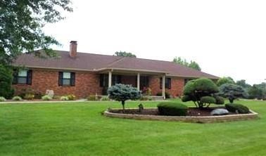 215 Manor House Ln, Frankfort, KY 40601 - photo 1