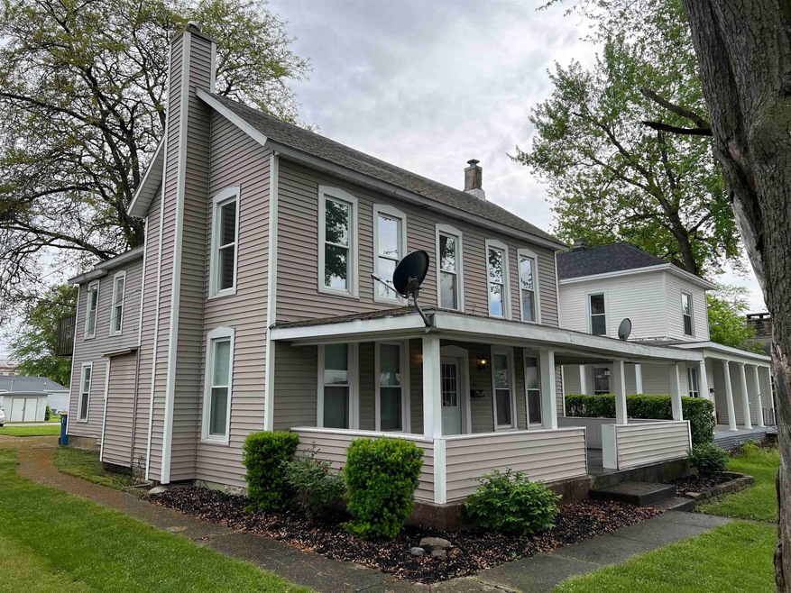 610 W Cherry St, Bluffton, IN 46714 - photo 1