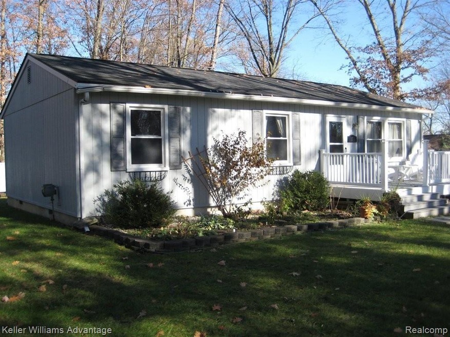 379 Delaware Rd
