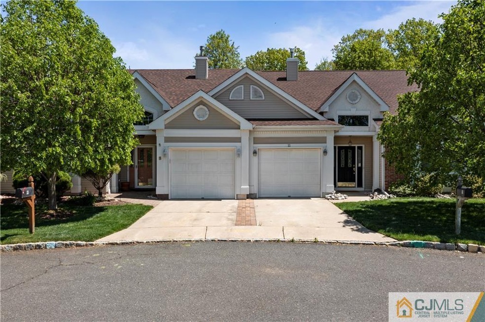 9 Kent Ct, Monroe Township, NJ 08831 - photo 1