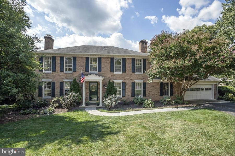 4851 35th Rd N, Arlington, VA 22207 - photo 1