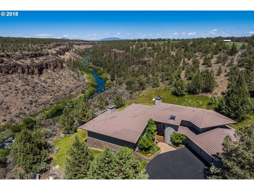 7433 SW 77th St, Redmond, OR 97756 - photo 1