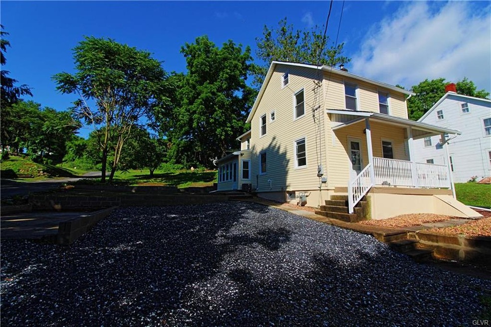 2024 N Lehigh Ave, Whitehall, PA 18052 - photo 1