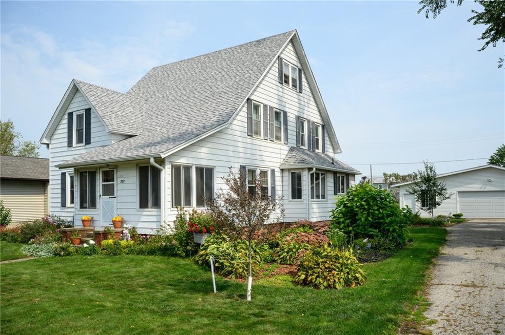 Large 5 BR home