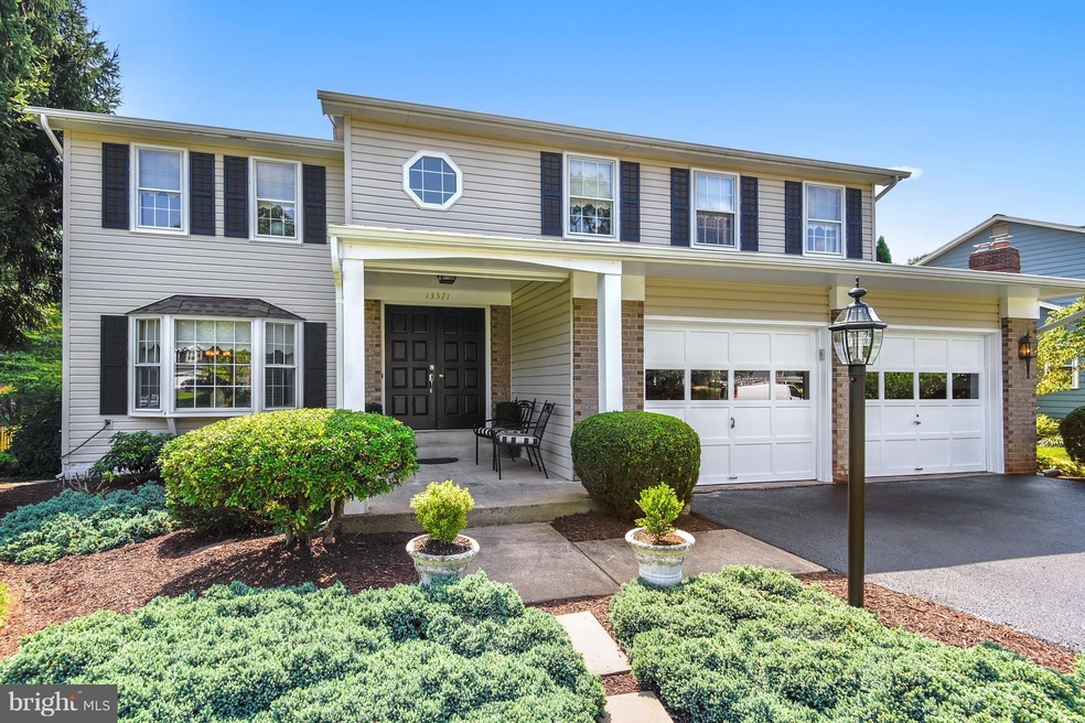 13371 Meadowsweet Dr, Fairfax, VA 22033 - photo 1
