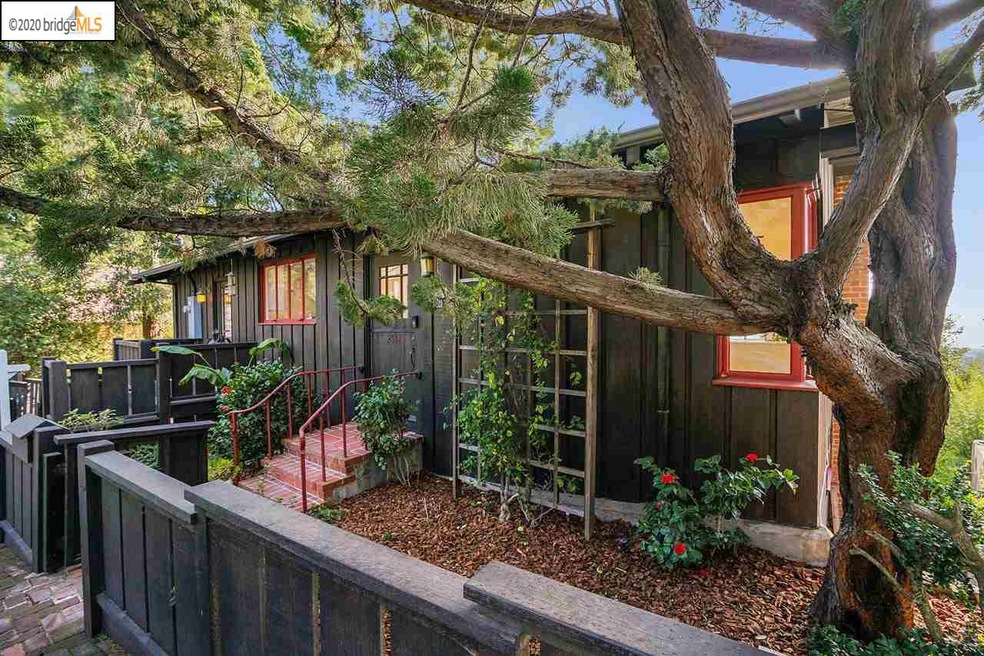 2711 Shasta Rd, Berkeley, CA 94708 - photo 1