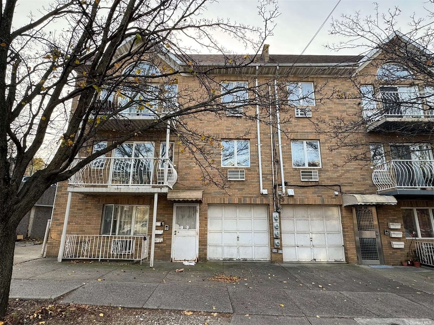 Sold $1,200,000 • Co-Listing Agent