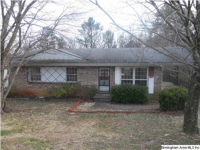 437 19th Terrace NE, Center Point, AL 35215 - photo 1