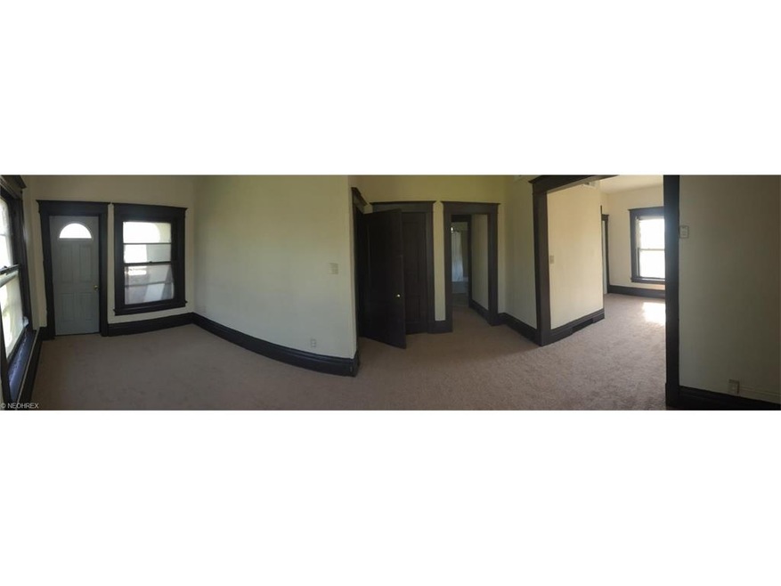 1520 2nd St SE unit 2, Canton, OH 44707 - photo 1