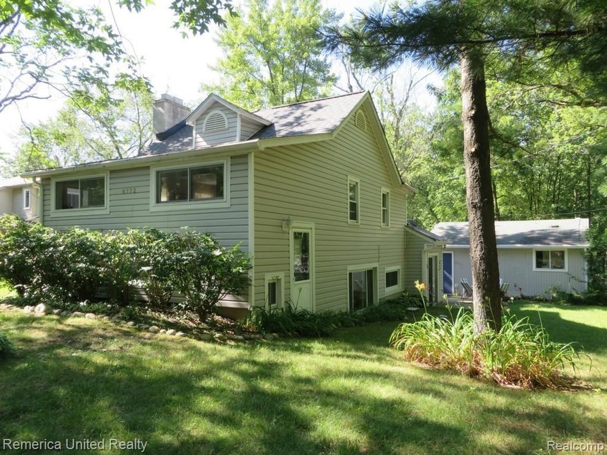 6772 Edwood Ave, West Bloomfield, MI 48324 - photo 1