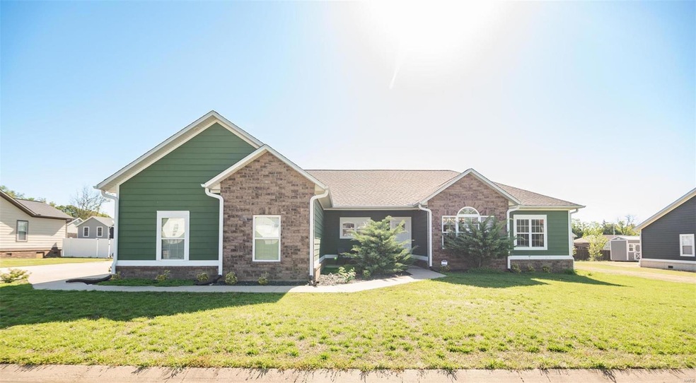 378 Golden Ln, Poplar Bluff, MO 63901 - photo 1