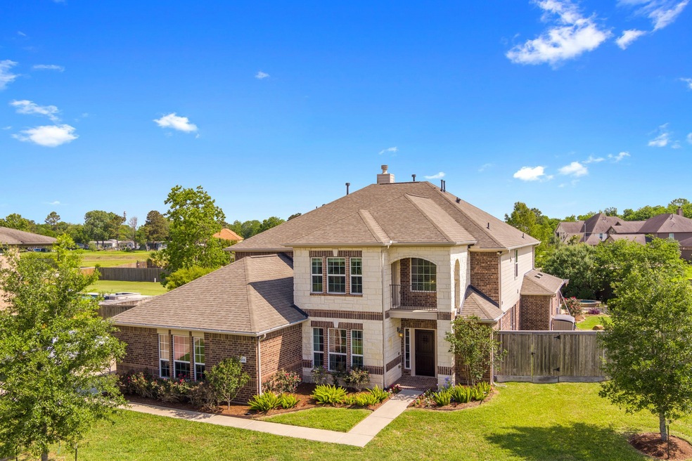 8001 Cullen Estates Dr, Pearland, TX 77584 - photo 1