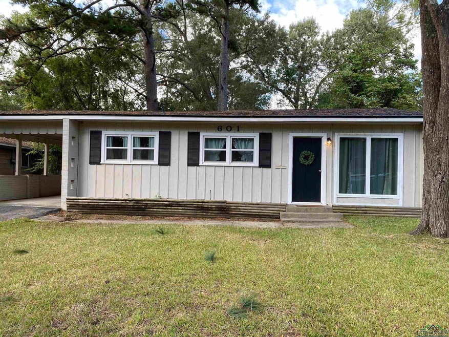 601 Turner St, Kilgore, TX 75662 - photo 1