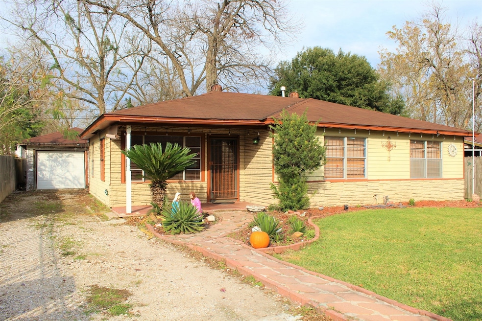 2335 Goodloe St, Houston, TX 77093 - photo 1