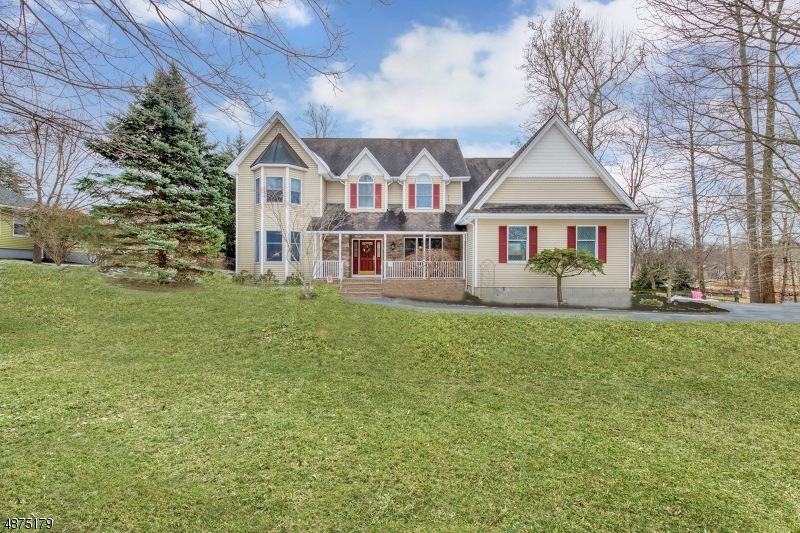 18 Brook Ave, Montvale, NJ 07645 - photo 1