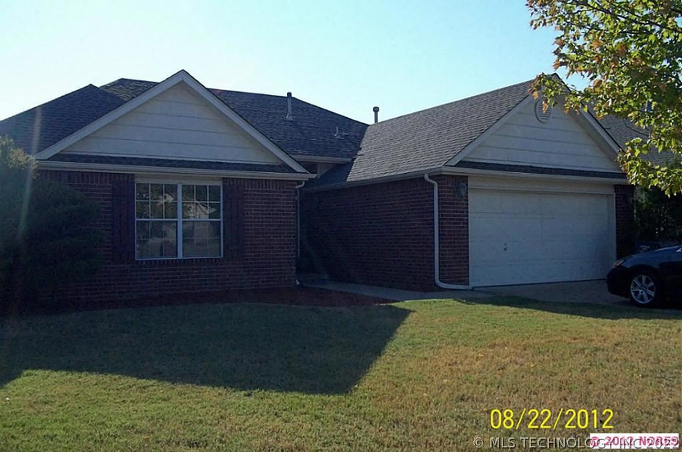 11609 S Forest Ct, Jenks, OK 74037 - photo 1