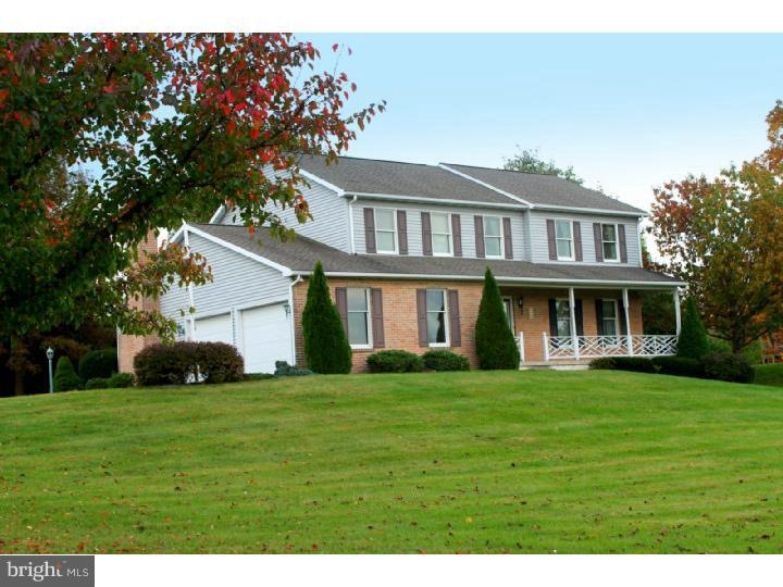 130 Crestview Dr, Barto, PA 19504 - photo 1