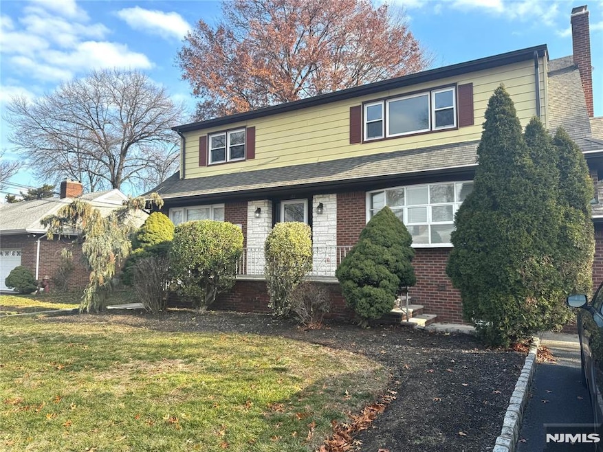 60 Roosevelt St unit 2, Little Ferry, NJ 07643 - photo 1