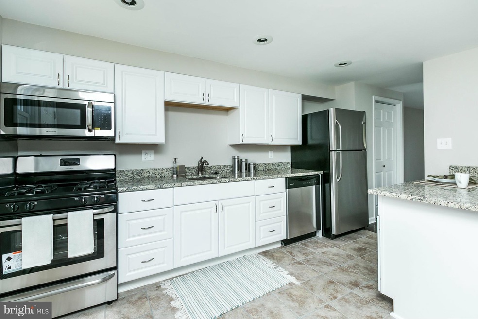 1160 Foxwood Ln, Essex, MD 21221 - photo 1