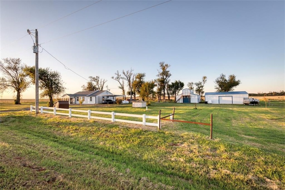 20325 E 1120 Rd, Elk City, OK 73644 - photo 1